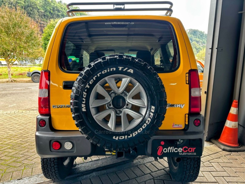 JIMNY 1.3 4SPORT 4X4 16V GASOLINA 2P MANUAL - 2018 - TRêS COROAS