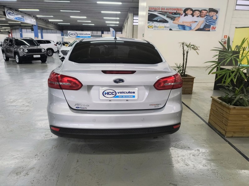 FOCUS 2.0 SE PLUS SEDAN 16V FLEX 4P AUTOMÁTICO - 2016 - CAXIAS DO SUL