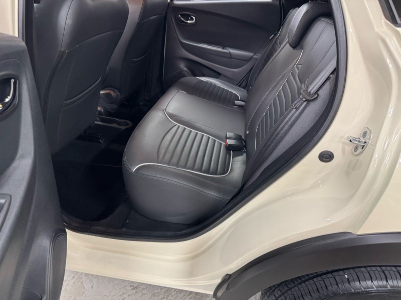 CAPTUR 1.6 LIFE 16V FLEX 4P AUTOMÁTICO - 2021 - CAXIAS DO SUL