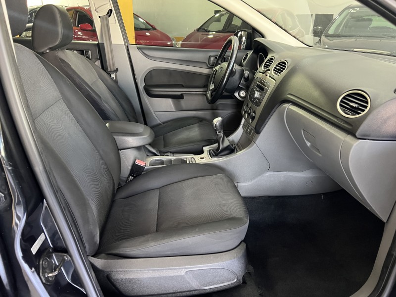 FOCUS 1.6 GLX 8V FLEX 4P MANUAL - 2013 - CAXIAS DO SUL