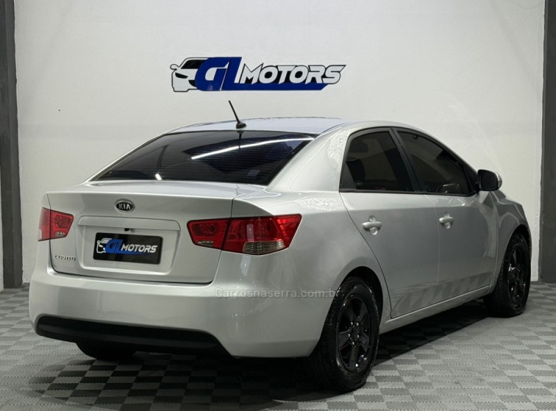 CERATO 1.6 EX3 SEDAN 16V GASOLINA 4P MANUAL - 2010 - NOVO HAMBURGO