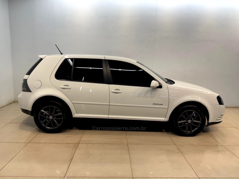 GOLF 1.6 MI SPORTLINE 8V FLEX 4P MANUAL - 2011 - CASCA