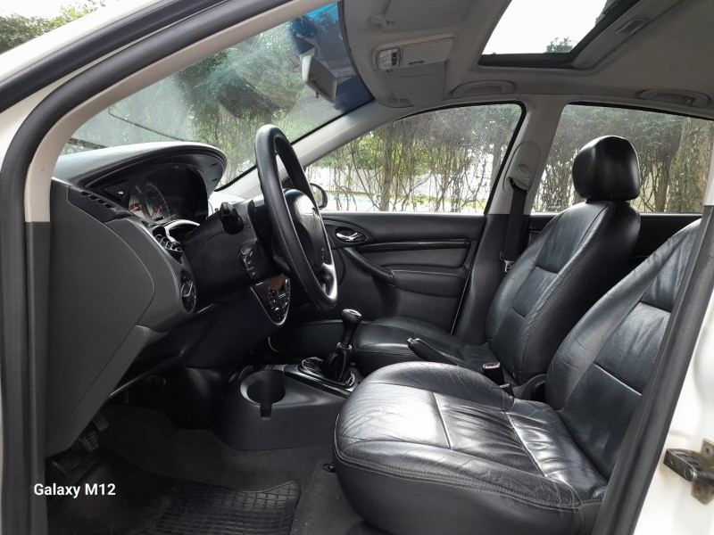 FOCUS 2.0 GHIA 16V FLEX 4P MANUAL - 2007 - FARROUPILHA