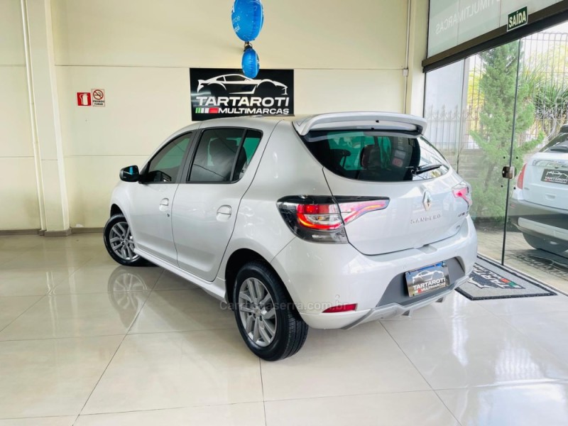 SANDERO 1.0 12V GT LINE LIMITED FLEX 4P MANUAL - 2022 - CAXIAS DO SUL