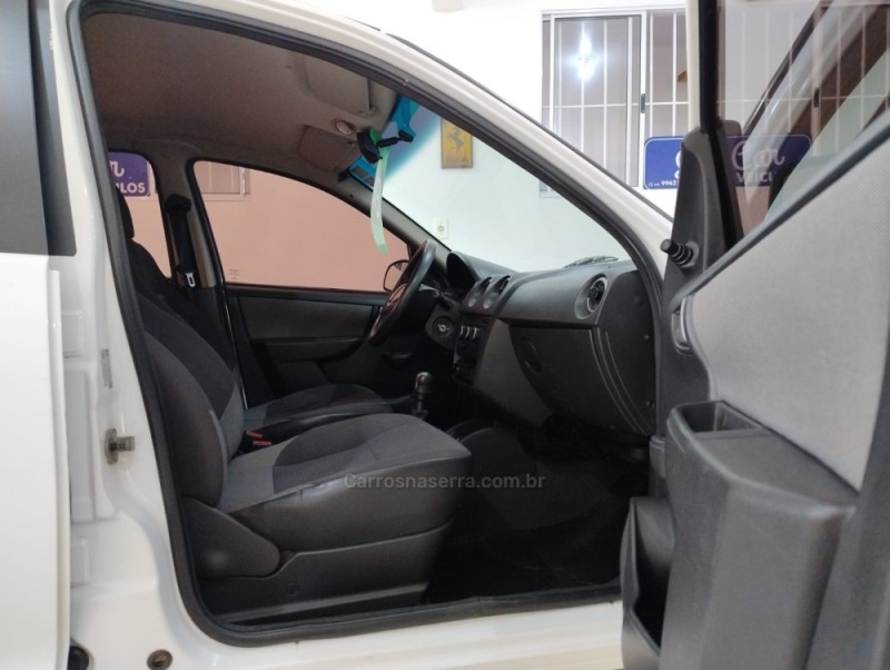CELTA 1.0 MPFI LT 8V FLEX 4P MANUAL - 2013 - VACARIA