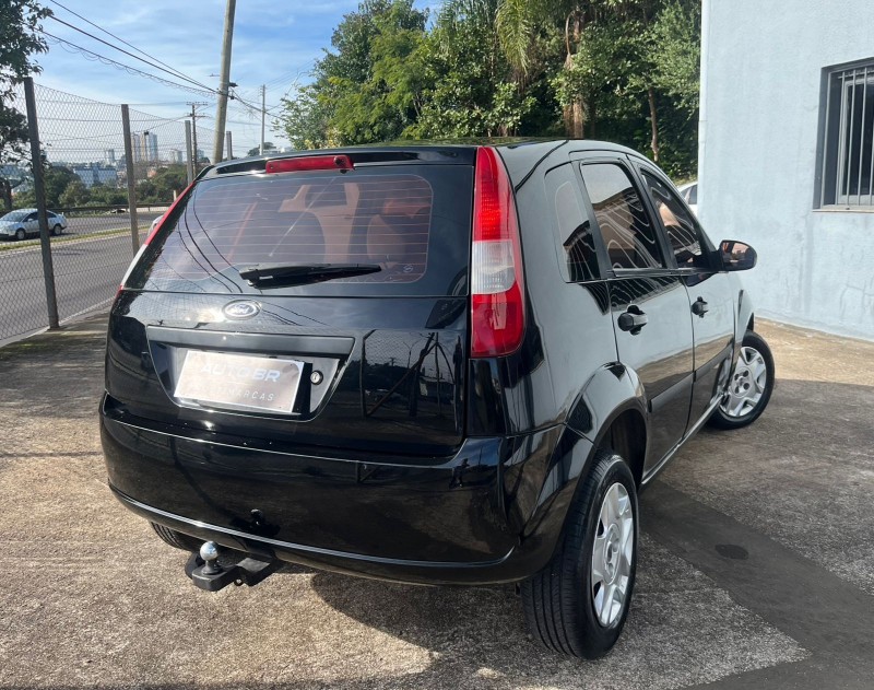 FIESTA 1.0 MPI PERSONNALITÉ 8V GASOLINA 4P MANUAL - 2003 - CAXIAS DO SUL