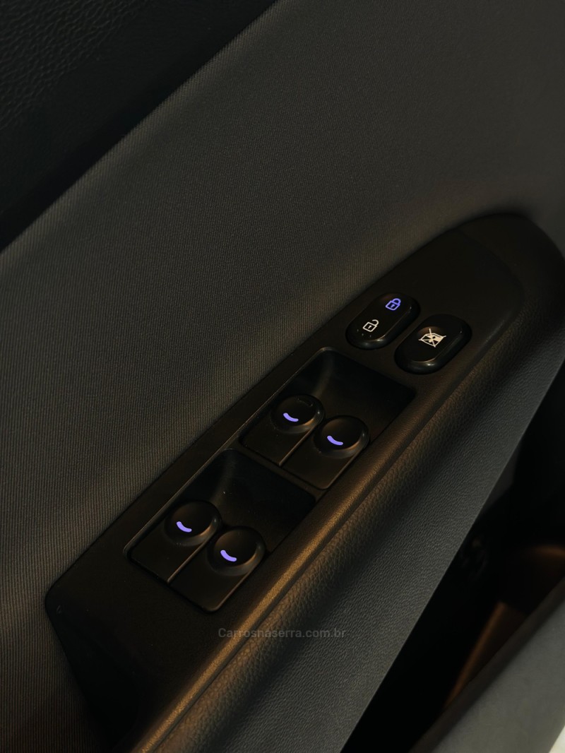 HB20 1.6 COMFORT PLUS 16V FLEX 4P MANUAL - 2016 - CAXIAS DO SUL