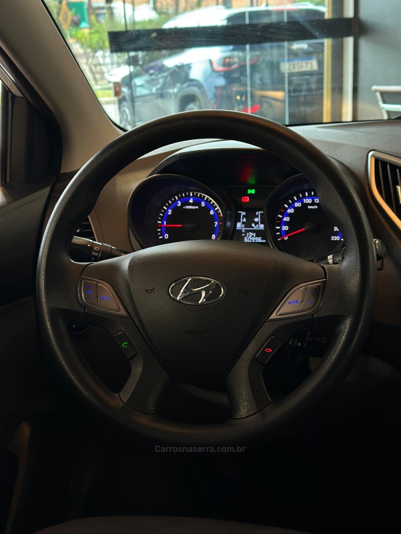 HB20 1.6 COMFORT PLUS 16V FLEX 4P MANUAL - 2016 - CAXIAS DO SUL