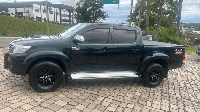 HILUX 3.0 SRV 4X4 CD 16V TURBO INTERCOOLER DIESEL 4P AUTOMÁTICO - 2013 - FARROUPILHA