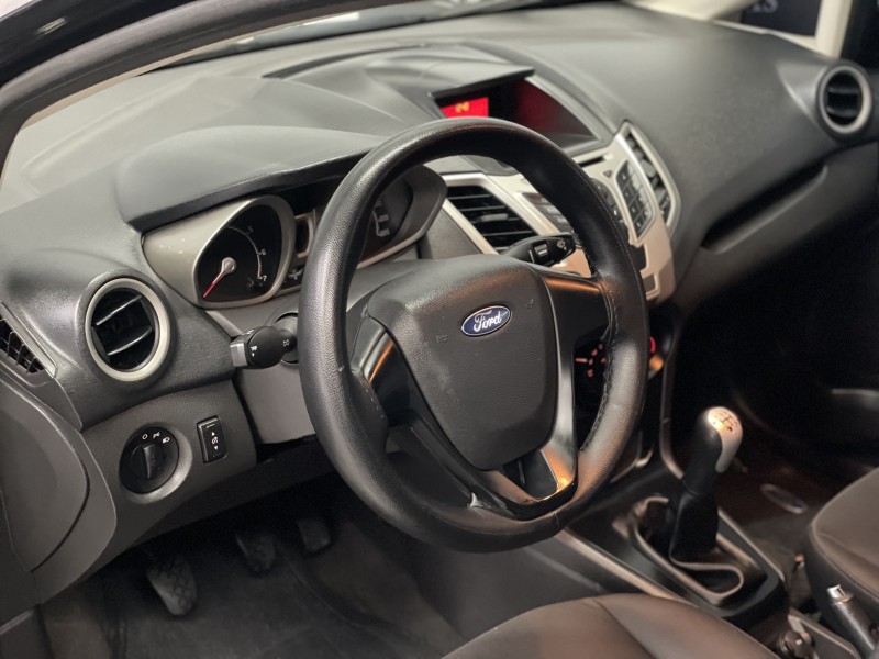 FIESTA 1.6 SE SEDAN 16V FLEX 4P MANUAL - 2011 - CAXIAS DO SUL