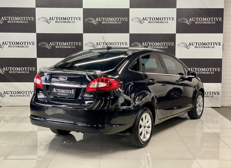 FIESTA 1.6 SE SEDAN 16V FLEX 4P MANUAL - 2011 - CAXIAS DO SUL