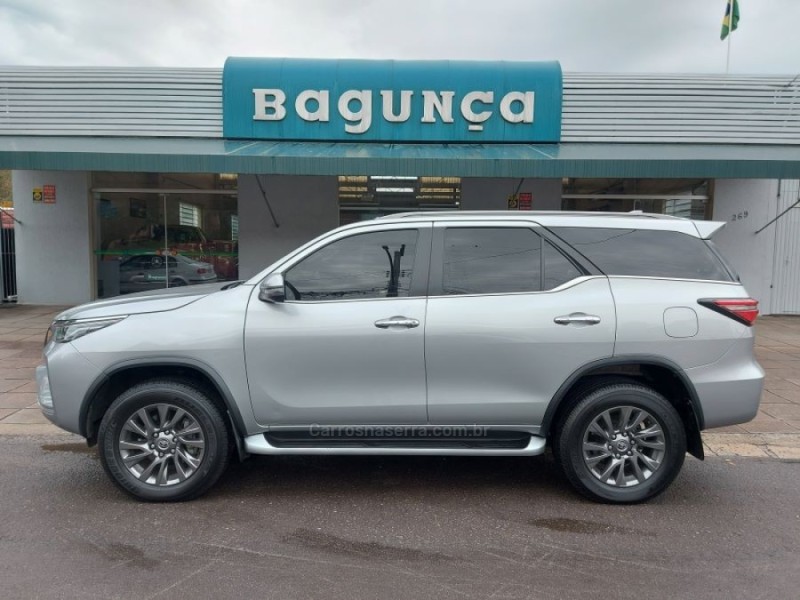 HILUX SW4 2.8 SRX 4X4 7 LUGARES 16V TURBO INTERCOOLER DIESEL 4P AUTOMÁTICO - 2021 - NOVO HAMBURGO