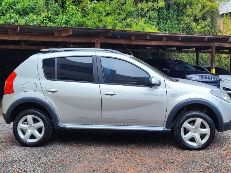 SANDERO 1.6 STEPWAY 16V FLEX 4P MANUAL - 2011 - FARROUPILHA
