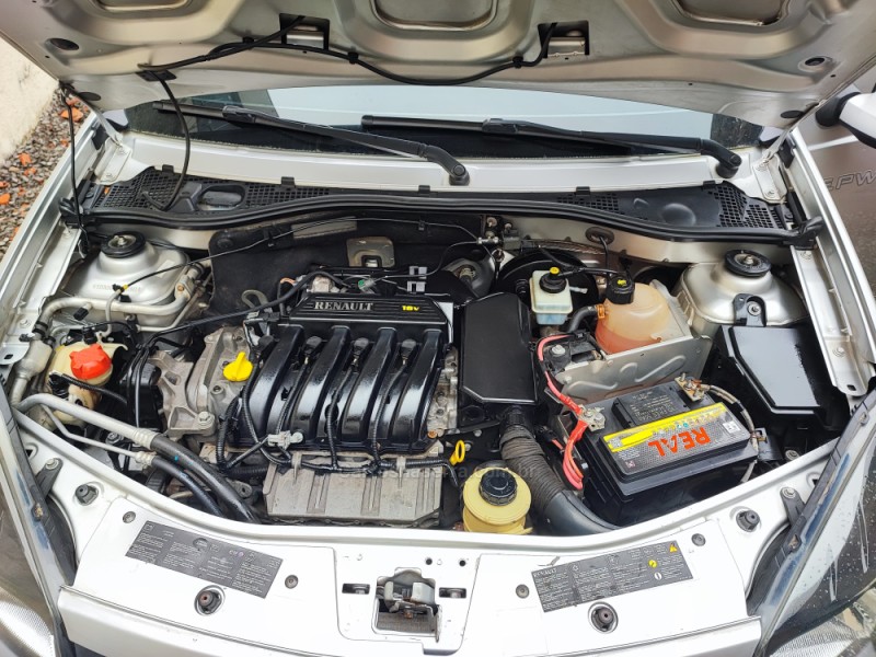 SANDERO 1.6 STEPWAY 16V FLEX 4P MANUAL - 2011 - FARROUPILHA