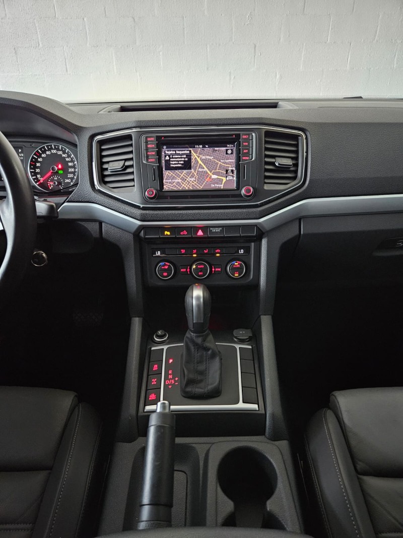 AMAROK 3.0 V6 TDI HIGHLINE CD DIESEL 4MOTION AUTOMÁTICO - 2023 - FARROUPILHA