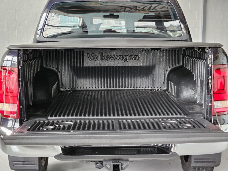 AMAROK 3.0 V6 TDI HIGHLINE CD DIESEL 4MOTION AUTOMÁTICO - 2023 - FARROUPILHA