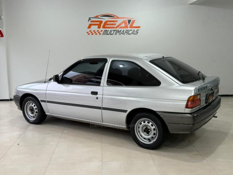 ESCORT 1.8 GL 8V GASOLINA 2P MANUAL - 1994 - CAXIAS DO SUL