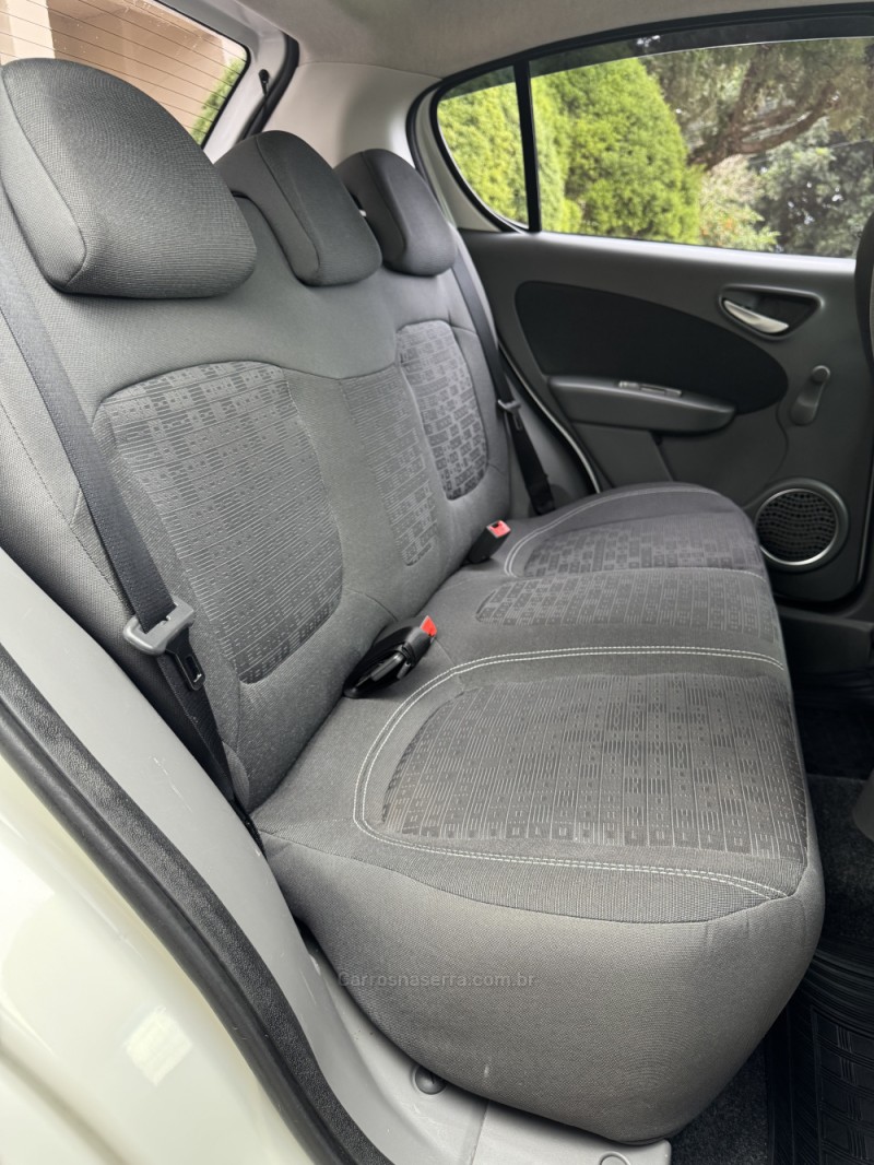 PALIO 1.4 MPI ATTRACTIVE 8V FLEX 4P MANUAL - 2013 - ENCANTADO
