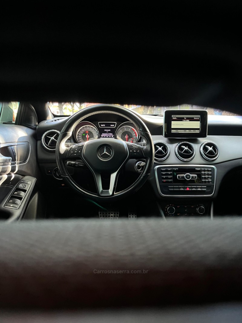 GLA 200 1.6 CGI ADVANCE 16V TURBO FLEX 4P AUTOMÁTICO - 2015 - ERECHIM