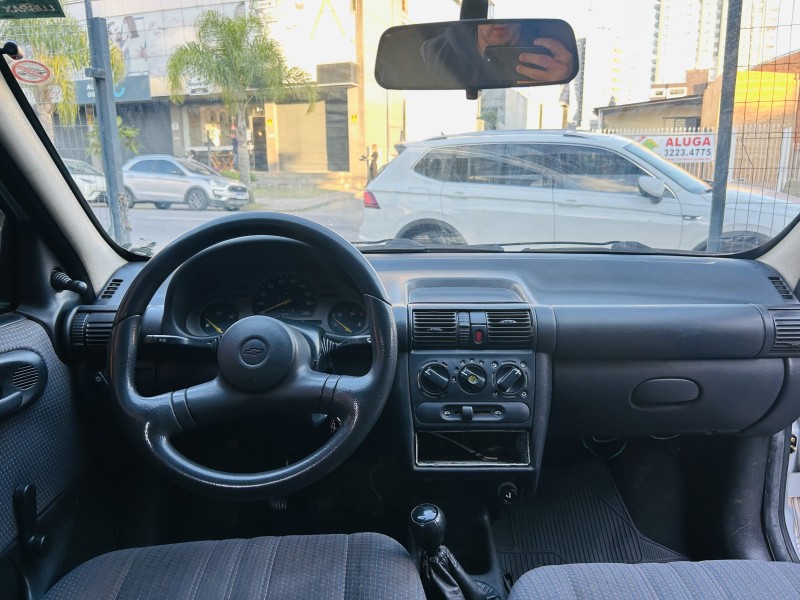 CORSA 1.0 MPFI SUPER SEDAN 8V GASOLINA 4P MANUAL - 1999 - CAXIAS DO SUL