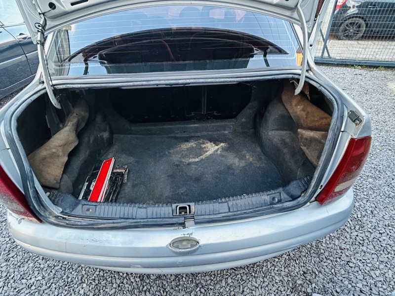 CORSA 1.0 MPFI SUPER SEDAN 8V GASOLINA 4P MANUAL - 1999 - CAXIAS DO SUL