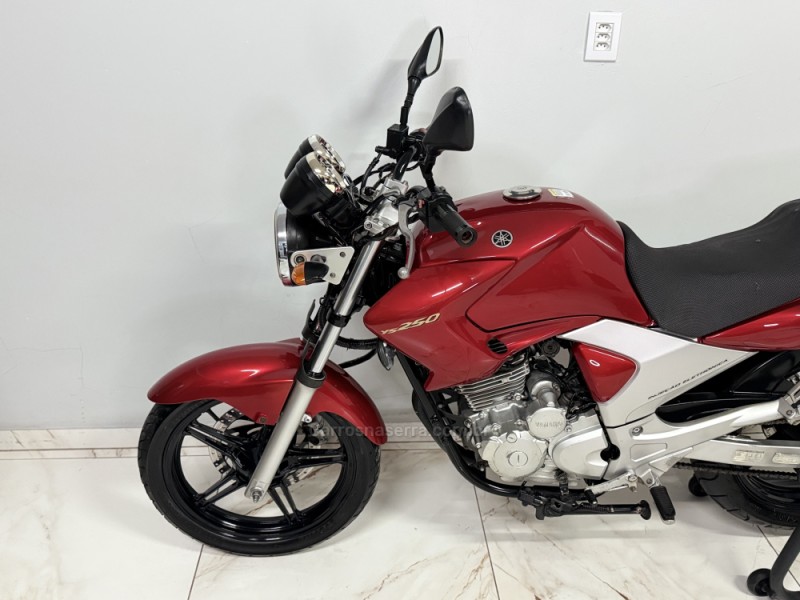 FAZER YS 250 - 2008 - SAPIRANGA