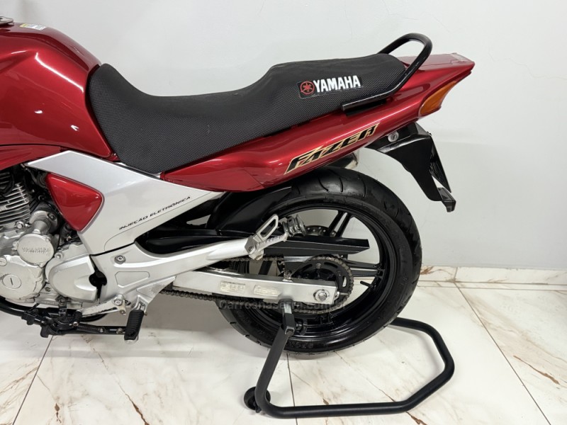 FAZER YS 250 - 2008 - SAPIRANGA