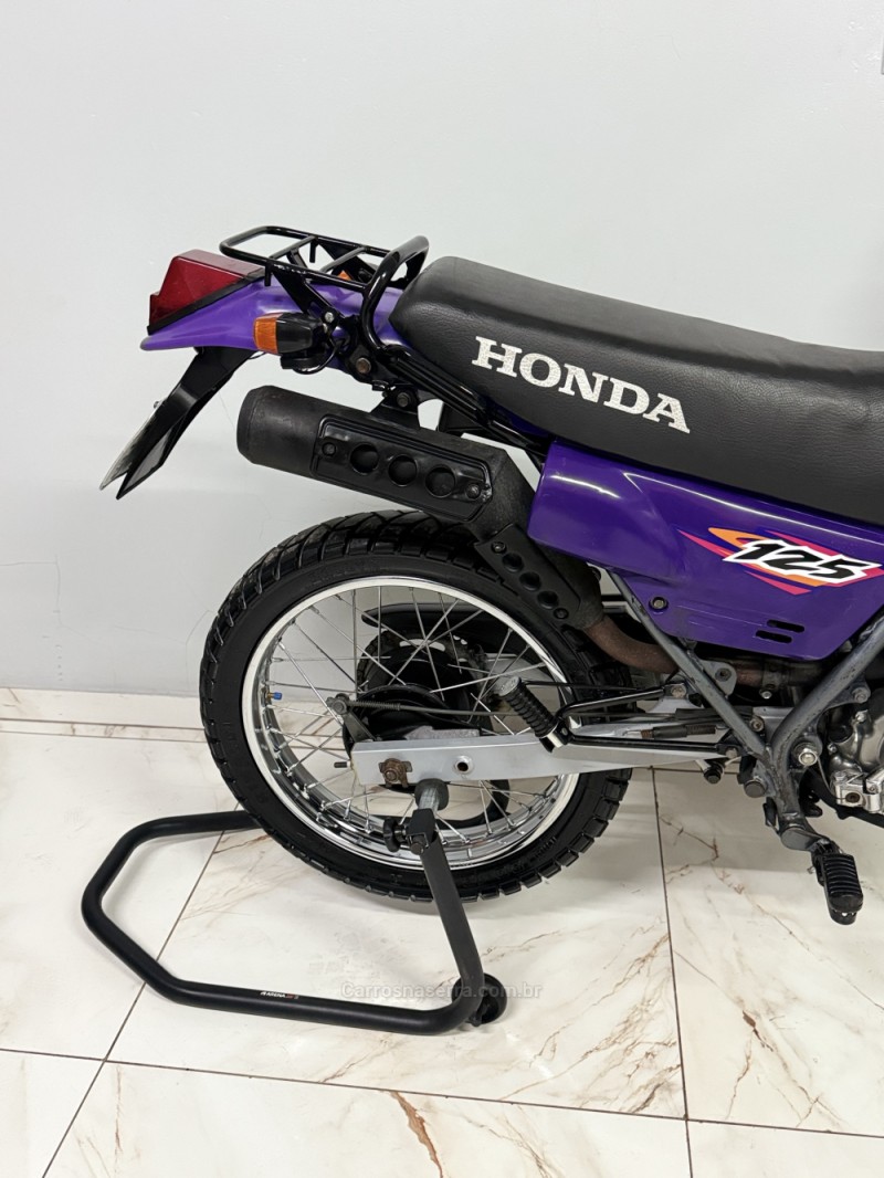 XLR 125  - 1997 - SAPIRANGA