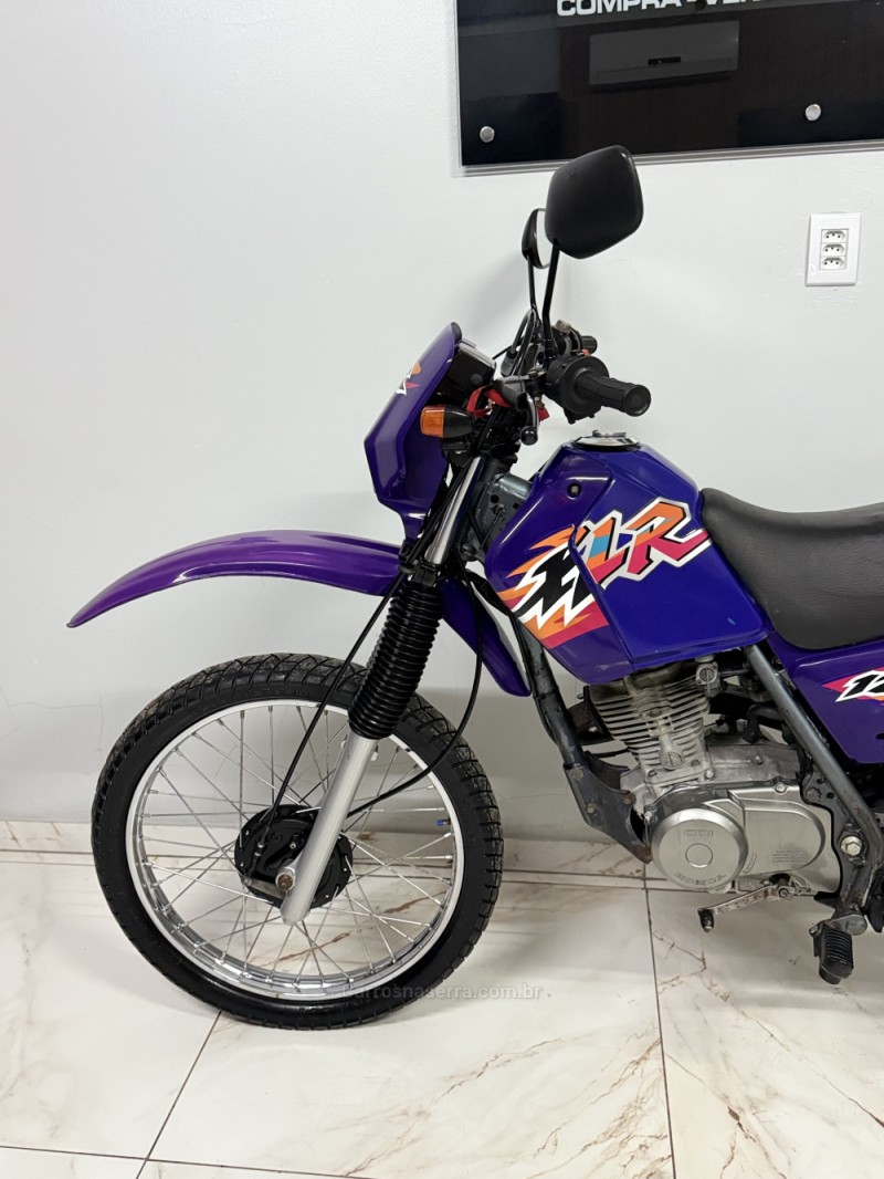 XLR 125  - 1997 - SAPIRANGA