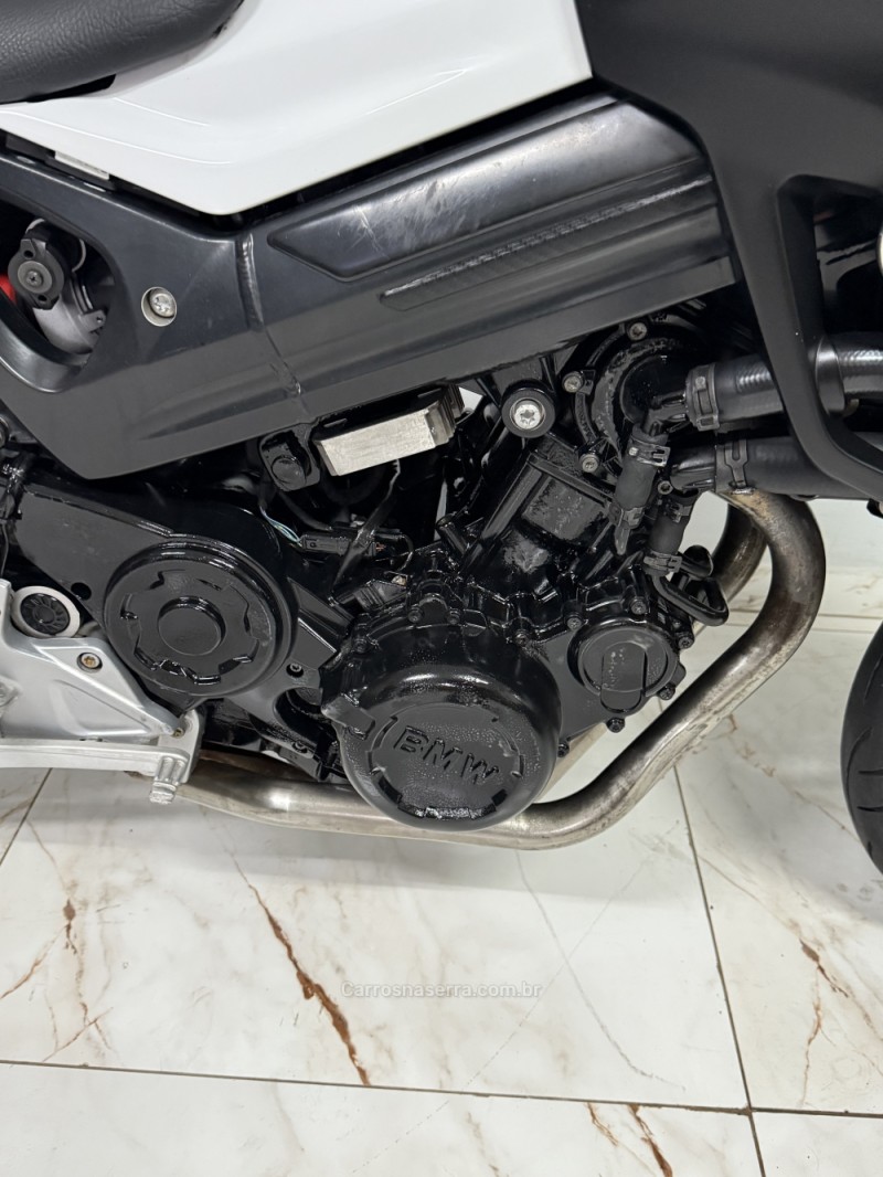 F 800 R - 2013 - SAPIRANGA