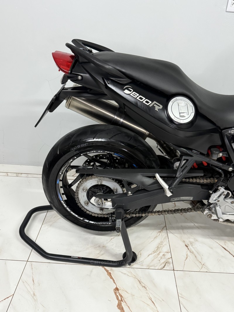 F 800 R - 2013 - SAPIRANGA