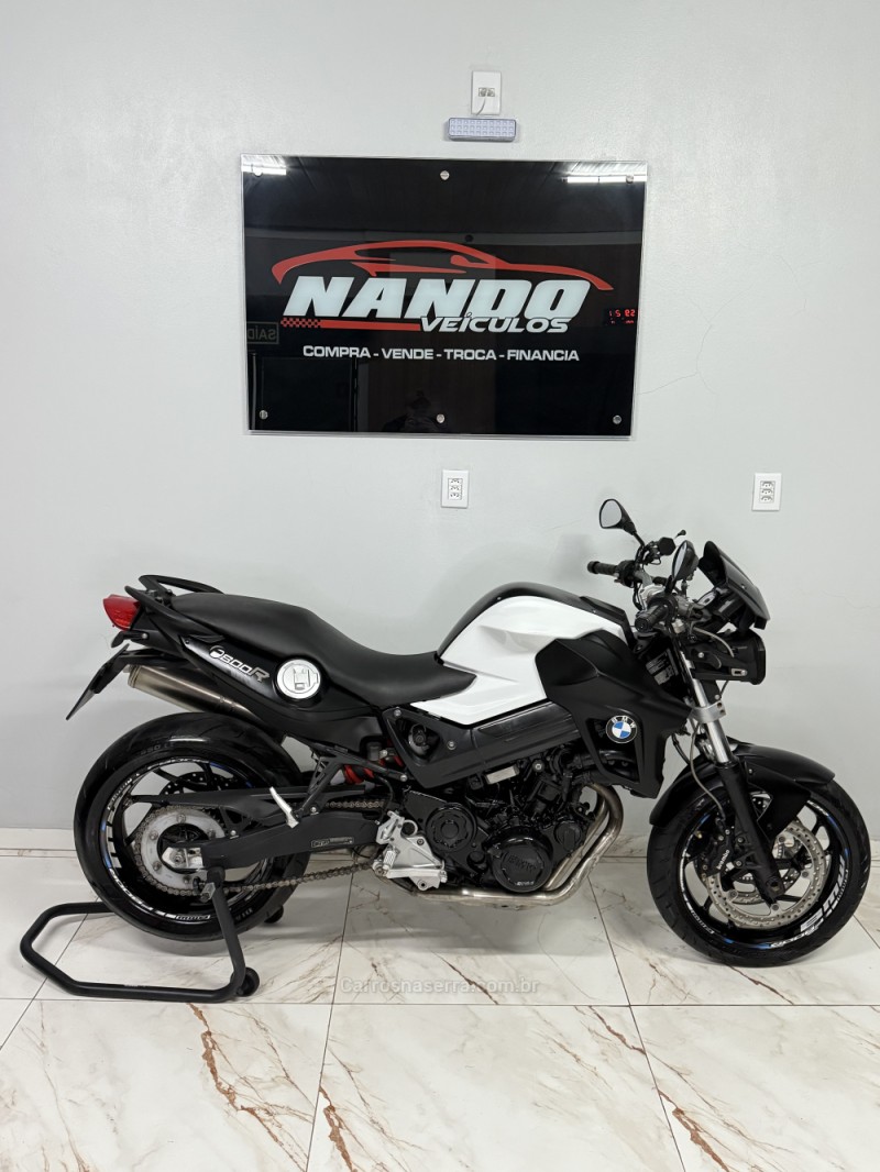 F 800 R - 2013 - SAPIRANGA