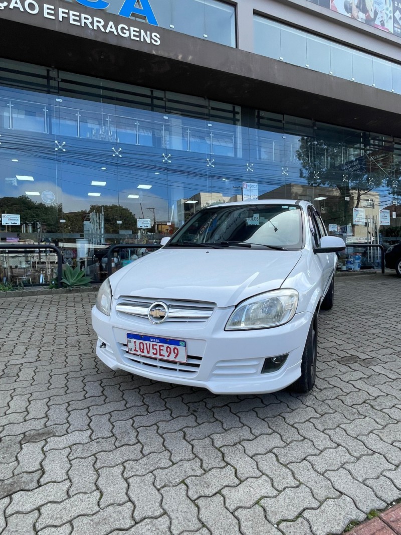 PRISMA 1.4 MPFI MAXX 8V FLEX 4P MANUAL - 2012 - CAXIAS DO SUL