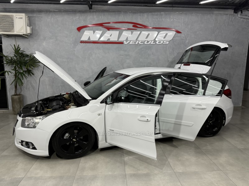 CRUZE 1.8 LT SPORT6 16V FLEX 4P AUTOMÁTICO - 2012 - SAPIRANGA