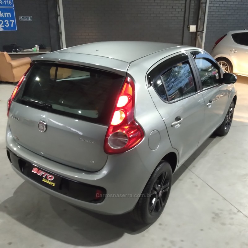 PALIO 1.4 EVO ATTRACTIVE ITALIA 8V FLEX 5P MANUAL - 2012 - NOVO HAMBURGO