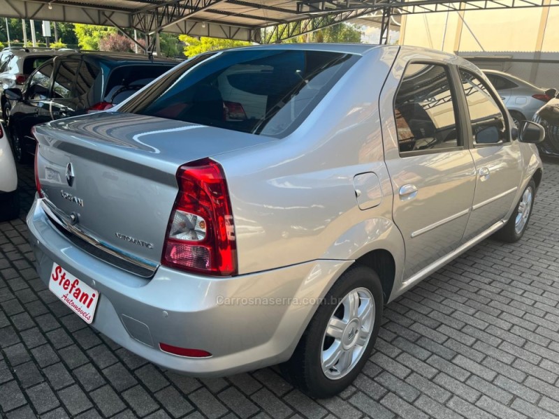 LOGAN 1.6 EXPRESSION 16V FLEX 4P AUTOMÁTICO - 2013 - FELIZ