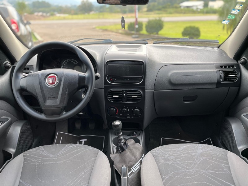 SIENA 1.0 MPI EL 8V FLEX 4P MANUAL - 2015 - BOM PRINCíPIO