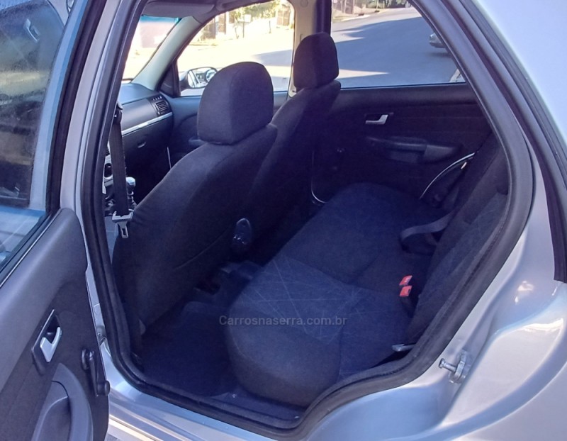 SIENA 1.4 MPI ELX 8V FLEX 4P MANUAL - 2010 - FARROUPILHA