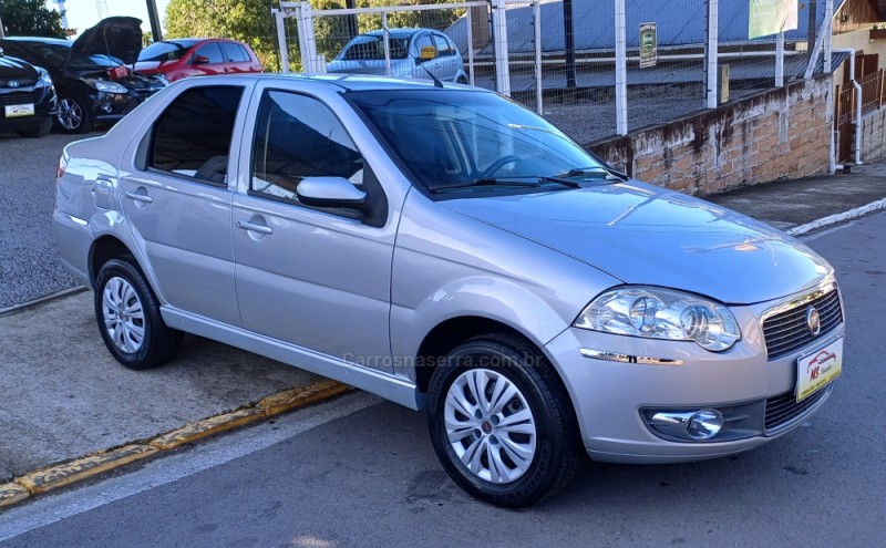 SIENA 1.4 MPI ELX 8V FLEX 4P MANUAL - 2010 - FARROUPILHA