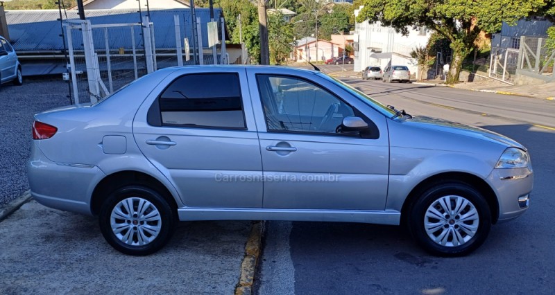 SIENA 1.4 MPI ELX 8V FLEX 4P MANUAL - 2010 - FARROUPILHA