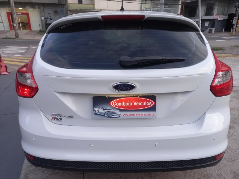FOCUS 1.6 SE 16V FLEX 4P MANUAL - 2015 - CAXIAS DO SUL