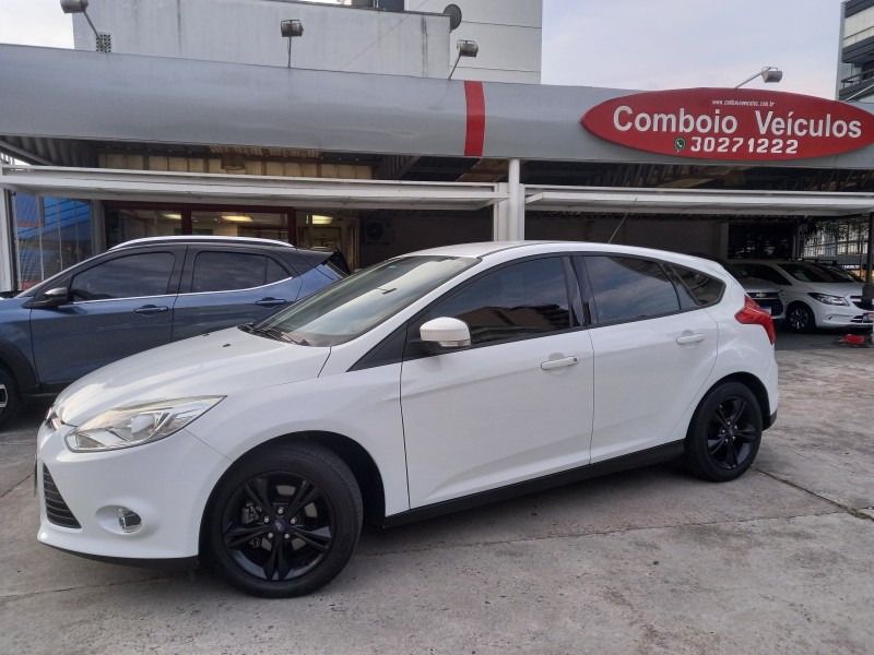 FOCUS 1.6 SE 16V FLEX 4P MANUAL - 2015 - CAXIAS DO SUL