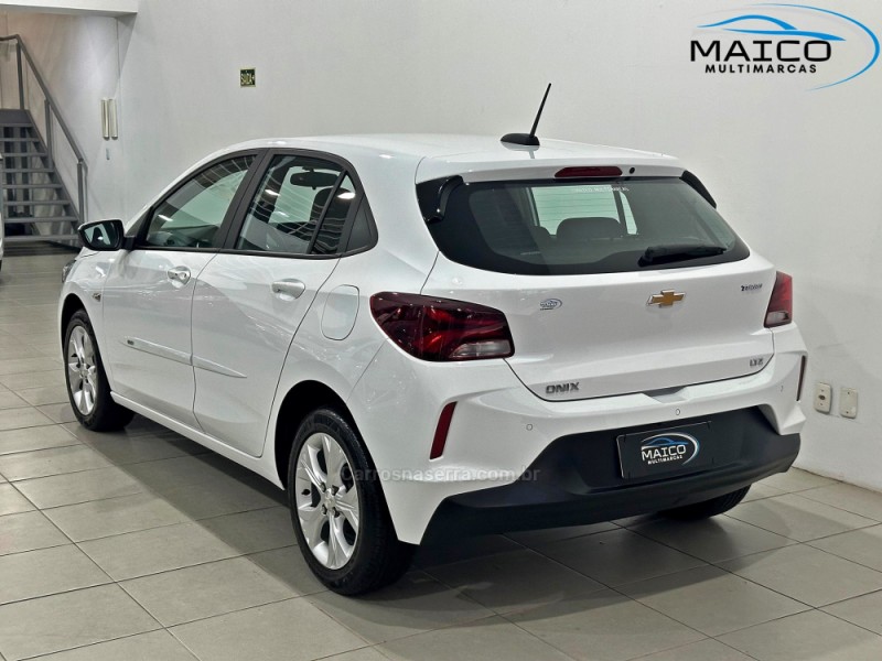 ONIX 1.0 LTZ 12V TURBO FLEX 4P AUTOMÁTICO - 2024 - NOVO HAMBURGO