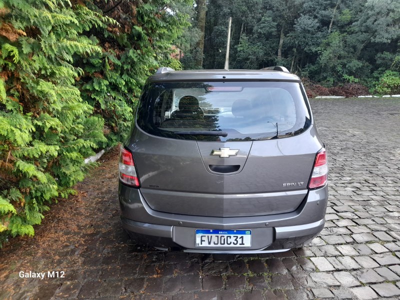 SPIN 1.8 LT 8V FLEX 4P MANUAL - 2015 - FARROUPILHA