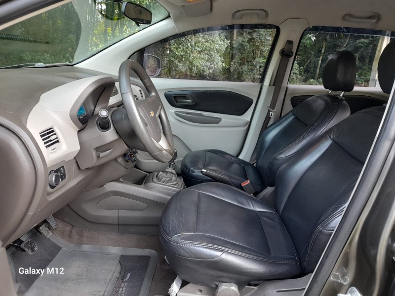 SPIN 1.8 LT 8V FLEX 4P MANUAL - 2015 - FARROUPILHA
