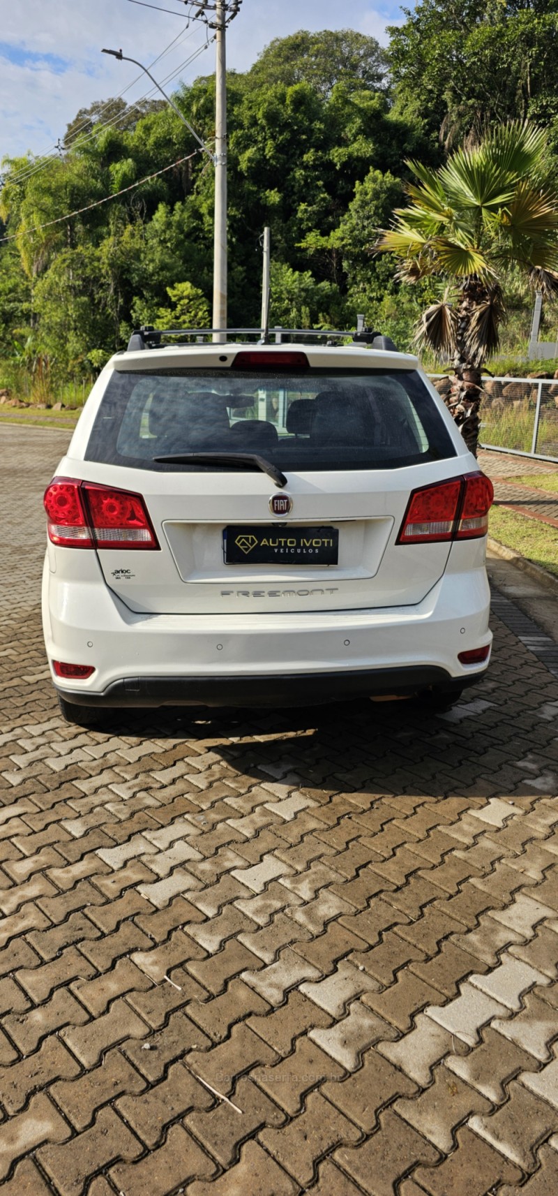FREEMONT 2.4 PRECISION 16V GASOLINA 4P AUTOMÁTICO - 2014 - IVOTI