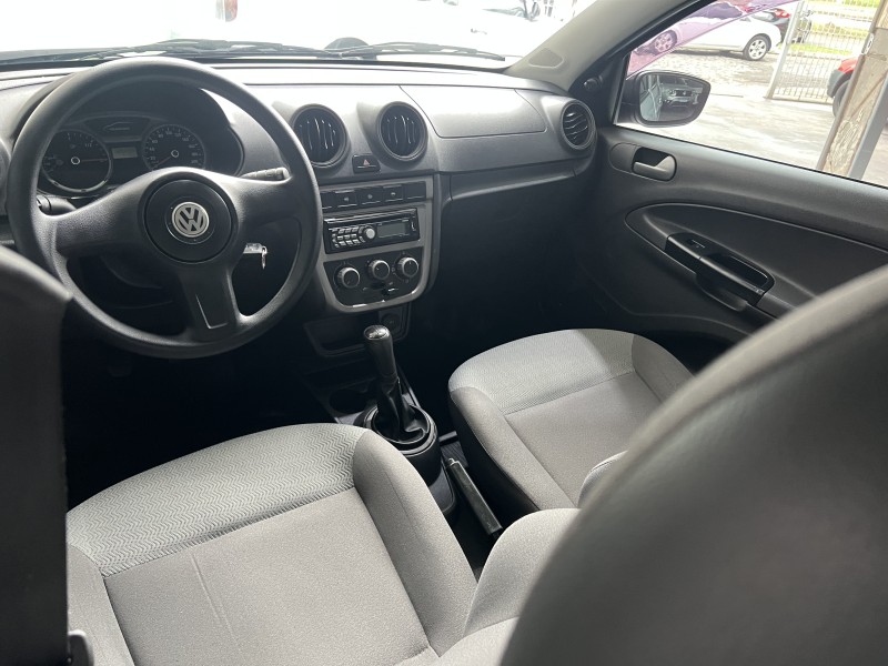 VOYAGE 1.0 MI 8V FLEX 4P MANUAL - 2009 - PORTãO