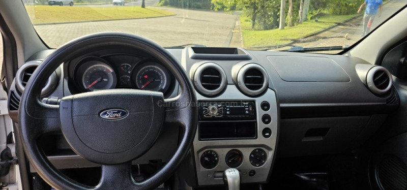 FIESTA 1.0 MPI HATCH 8V FLEX 4P MANUAL - 2011 - IVOTI