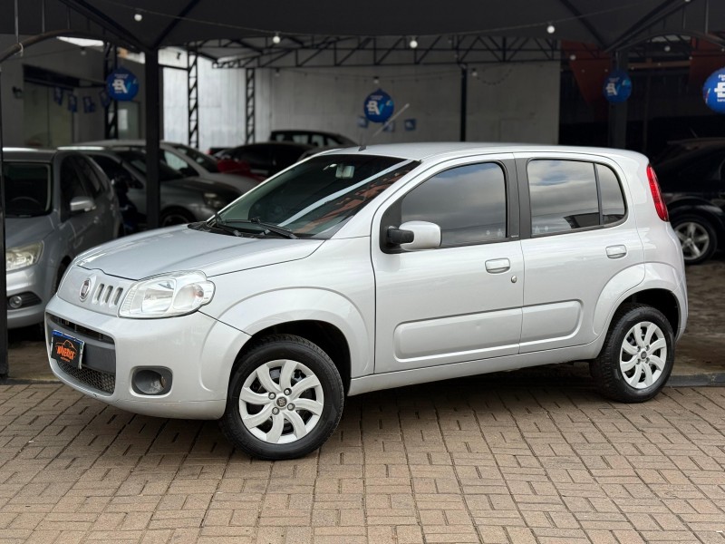 UNO 1.0 EVO VIVACE 8V FLEX 4P MANUAL