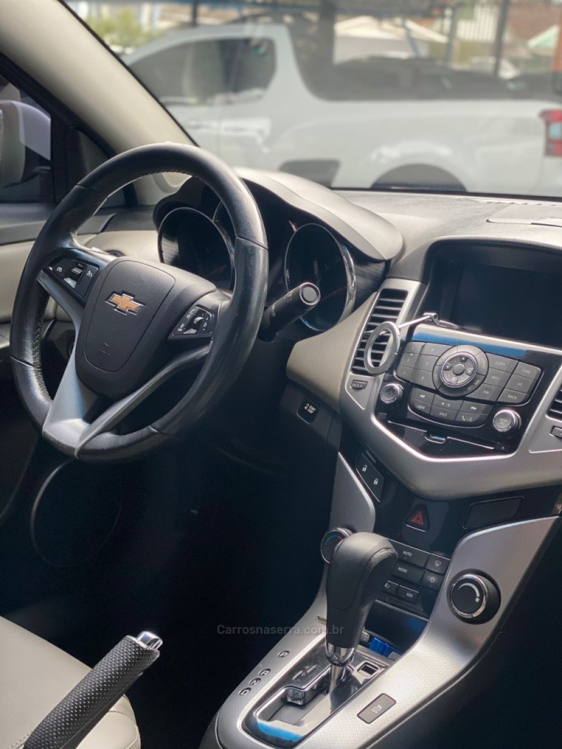 CRUZE 1.8 LTZ 16V FLEX 4P AUTOMÁTICO - 2013 - CANELA